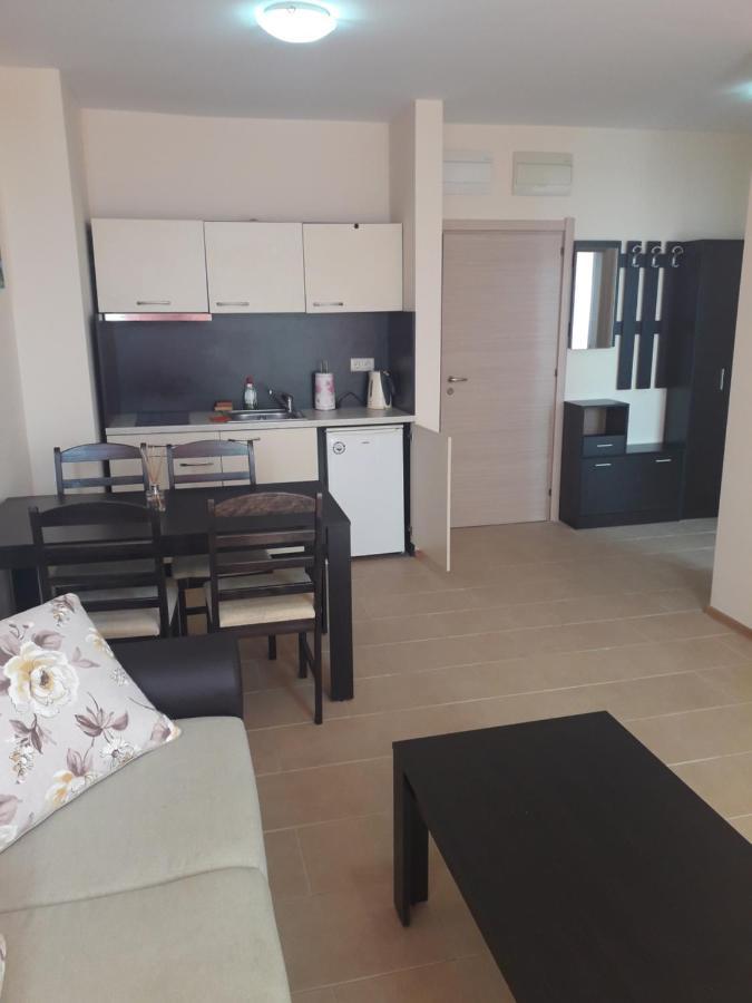 Gradina Sunny Deluxe Apartment Sozopol Exterior photo